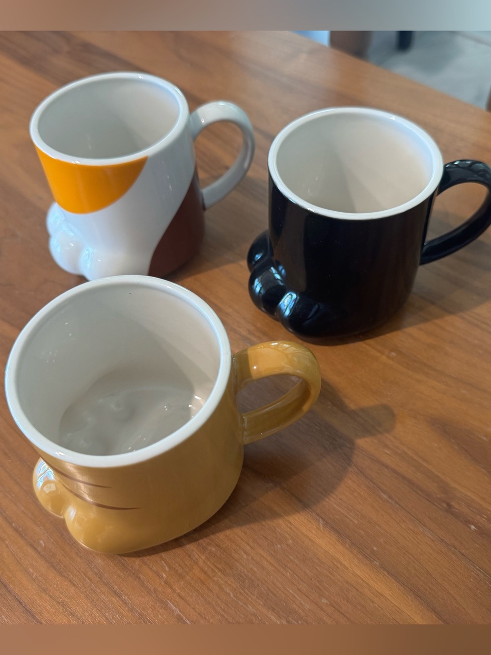 Cute Paw-Base Ceramic Mug - Yellow, Black, White 3 as a set